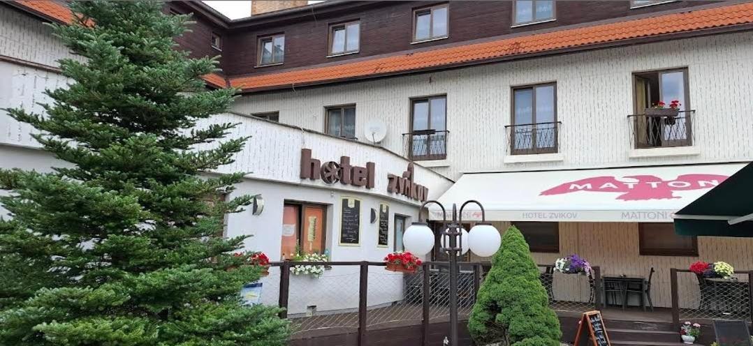 兹维科夫酒店 Zvíkovské Podhradí 外观 照片