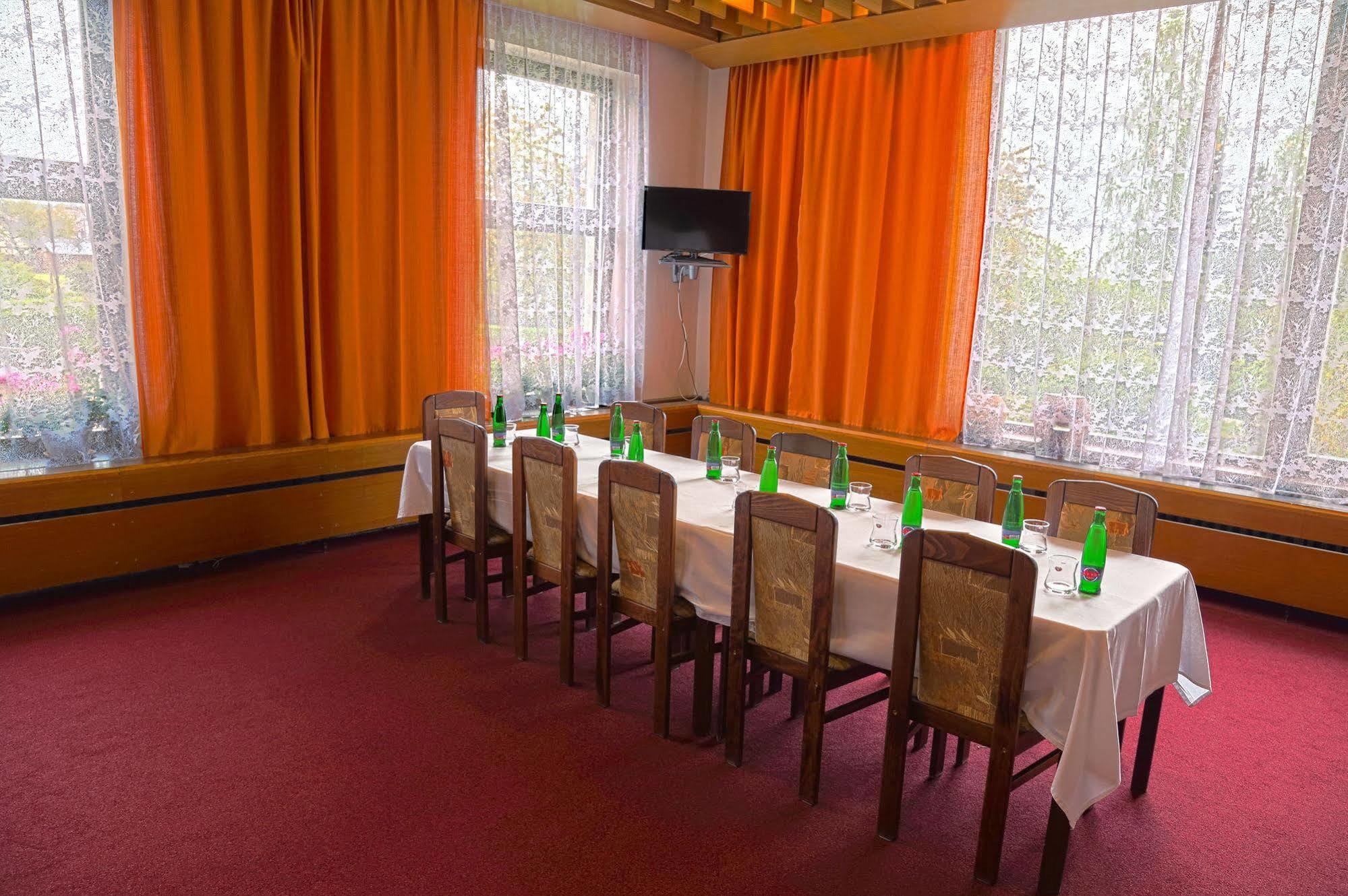 兹维科夫酒店 Zvíkovské Podhradí 外观 照片